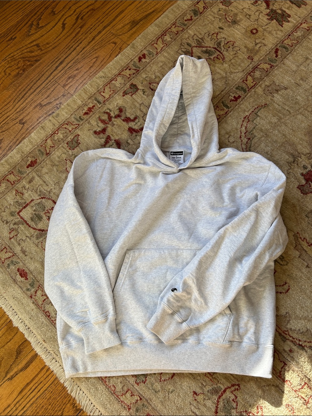 Todd Snyder + Champion Men’s Light Gray Hooded Sweatshirt Size XL EUC